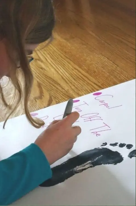 Children learning about carbon footprint