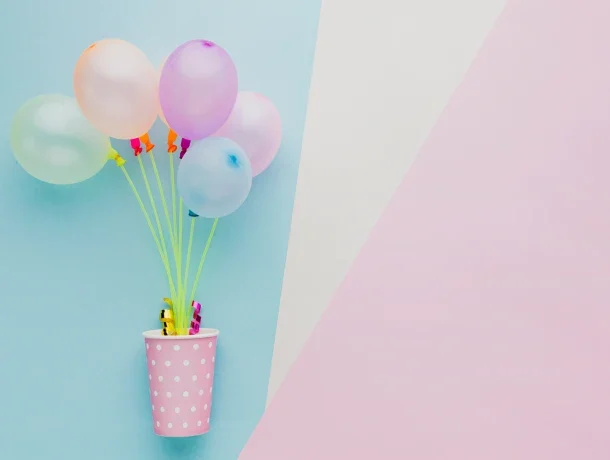 Simple decor for birthday celebrations is very important to make the event lively and fun. Creating a basic yet lovely birthday party décor may be enjoyable and unforgettable! here are some tips you need to follow if you want to have a simple decor for your birthday event. Right colours for simple decor for birthday